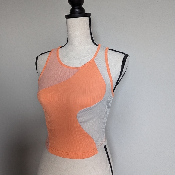 light and bright orange abstract color block cropped ribbed tank top size M - Picture 4 of 6